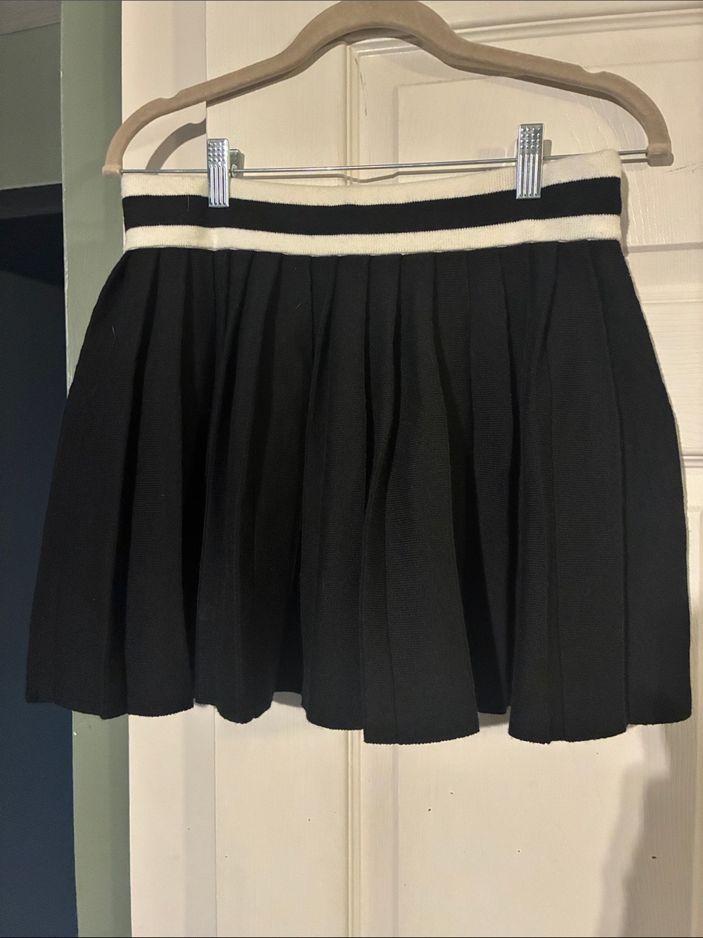 aerie Black Pleated Mini Skirt with White Waistband